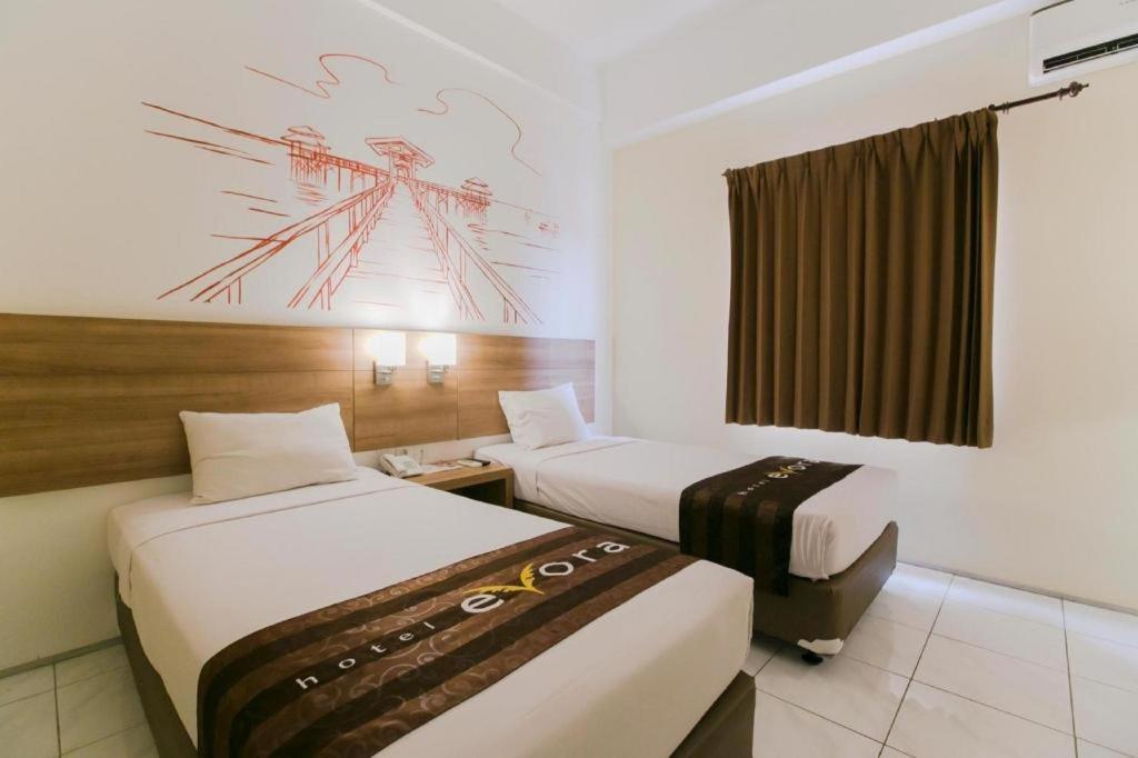 Evora Hotel Surabaya Exterior foto