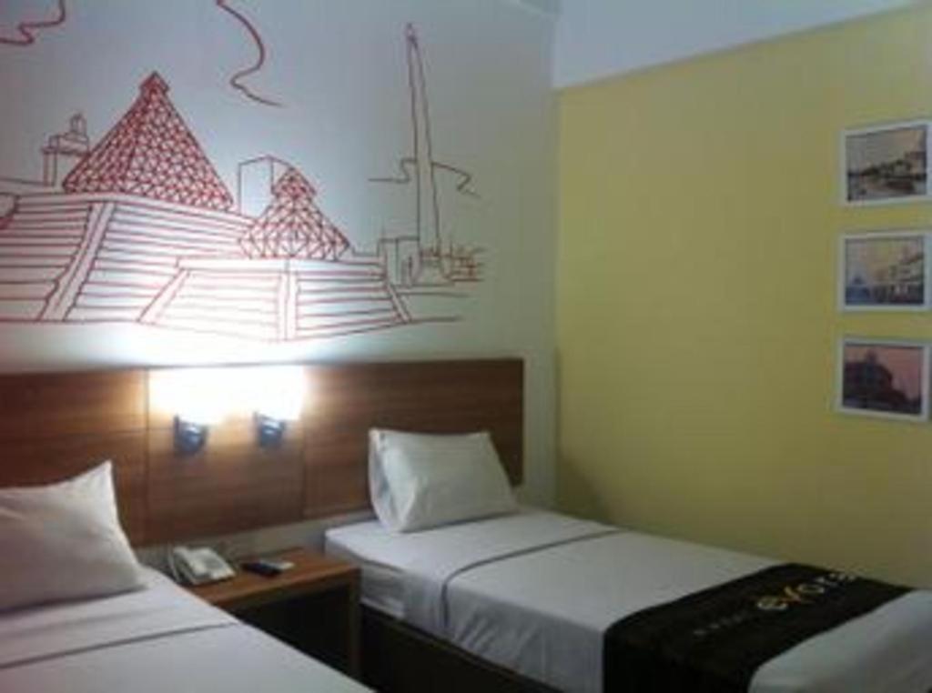 Evora Hotel Surabaya Exterior foto